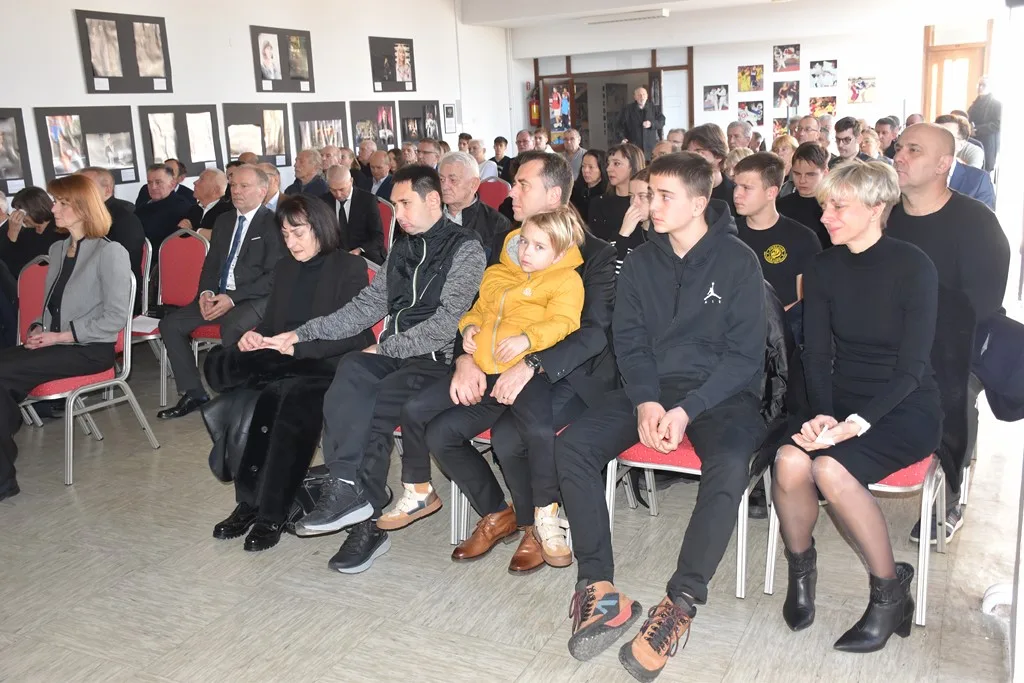 komemkracija-ivicak (9)